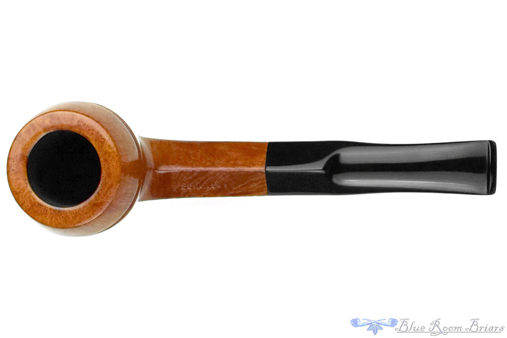 Blue Room Briars is proud to present this Schulte's ARE Bulldog Estate Pipe