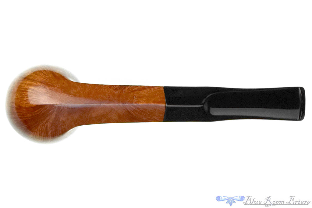 Blue Room Briars is proud to present this Schulte's ARE Bulldog Estate Pipe