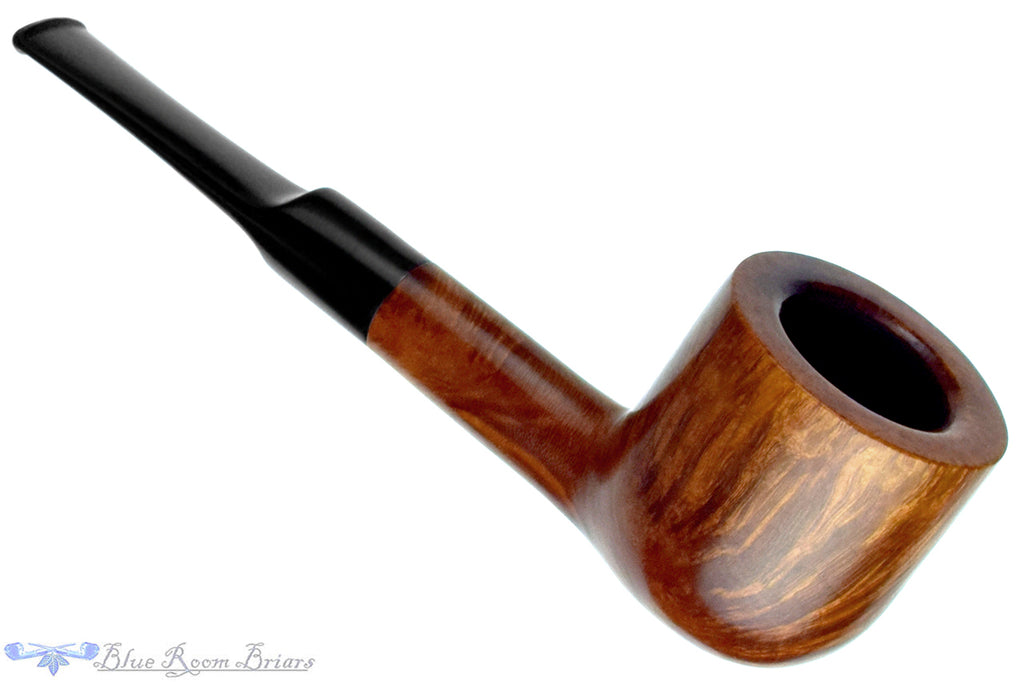 Blue Room Briar is proud to present this Cellini Original Pot Sitter Estate Pipe