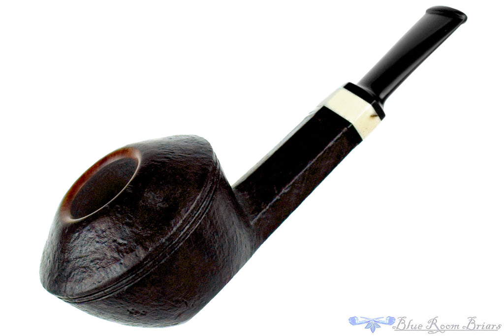 Blue Room Briars is proud to present this Charl Goussard Pipe Sandblast Panel Bullcap with Ivorite