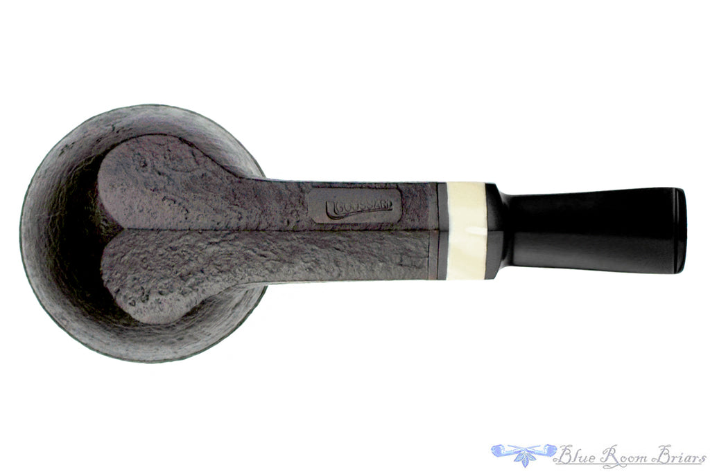 Blue Room Briars is proud to present this Charl Goussard Pipe Sandblast Panel Bullcap with Ivorite