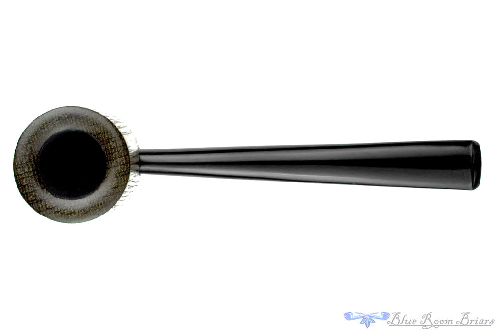 Blue Room Briars is proud to present this pYpi by Charl Goussard Morta Duke Poker with Military Mount