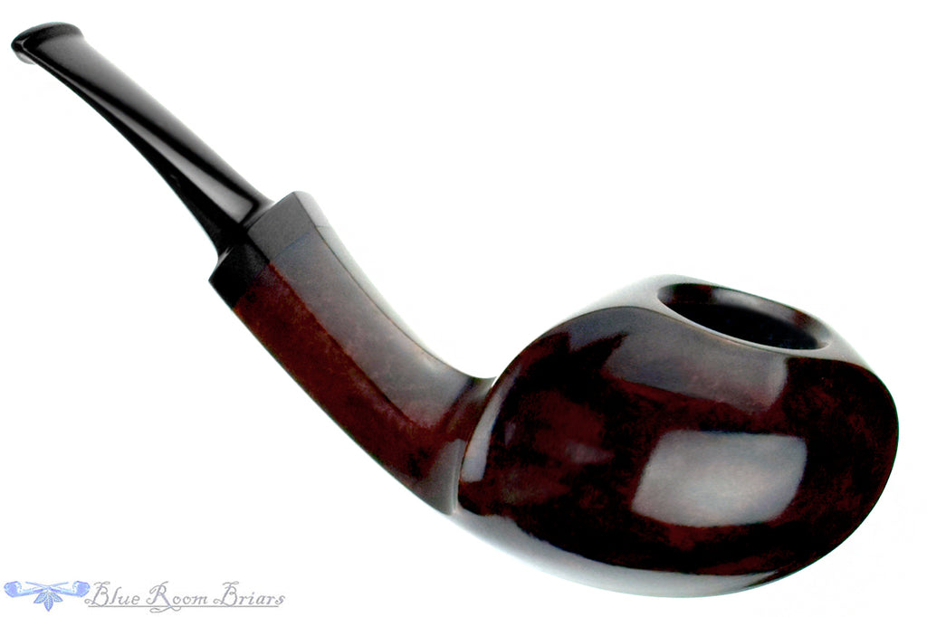 Blue Room Briars is proud to present this Yosef Zehnder Pipe Fugu Blowfish