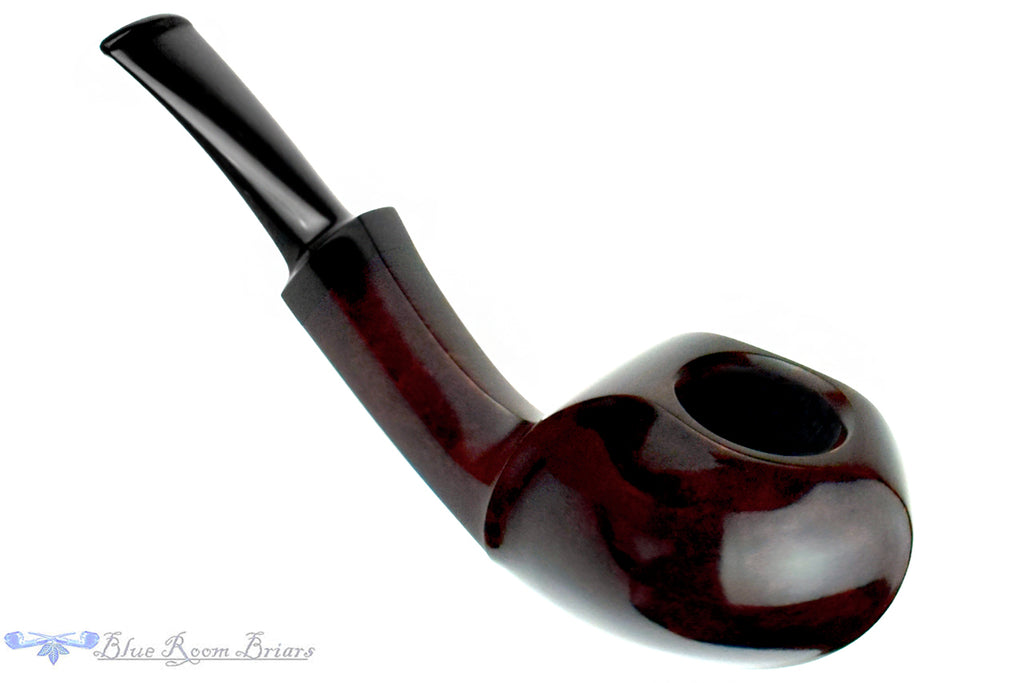 Blue Room Briars is proud to present this Yosef Zehnder Pipe Fugu Blowfish