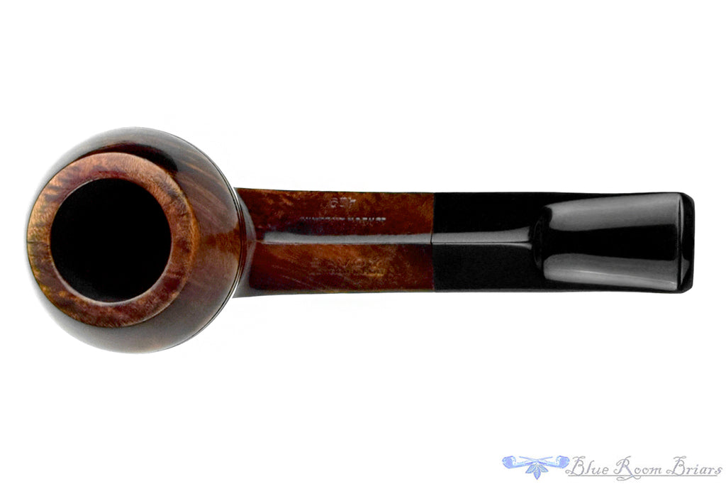 Blue Room Briars is proud to present this Savoy London Made 429 Bulldog Estate Pipe