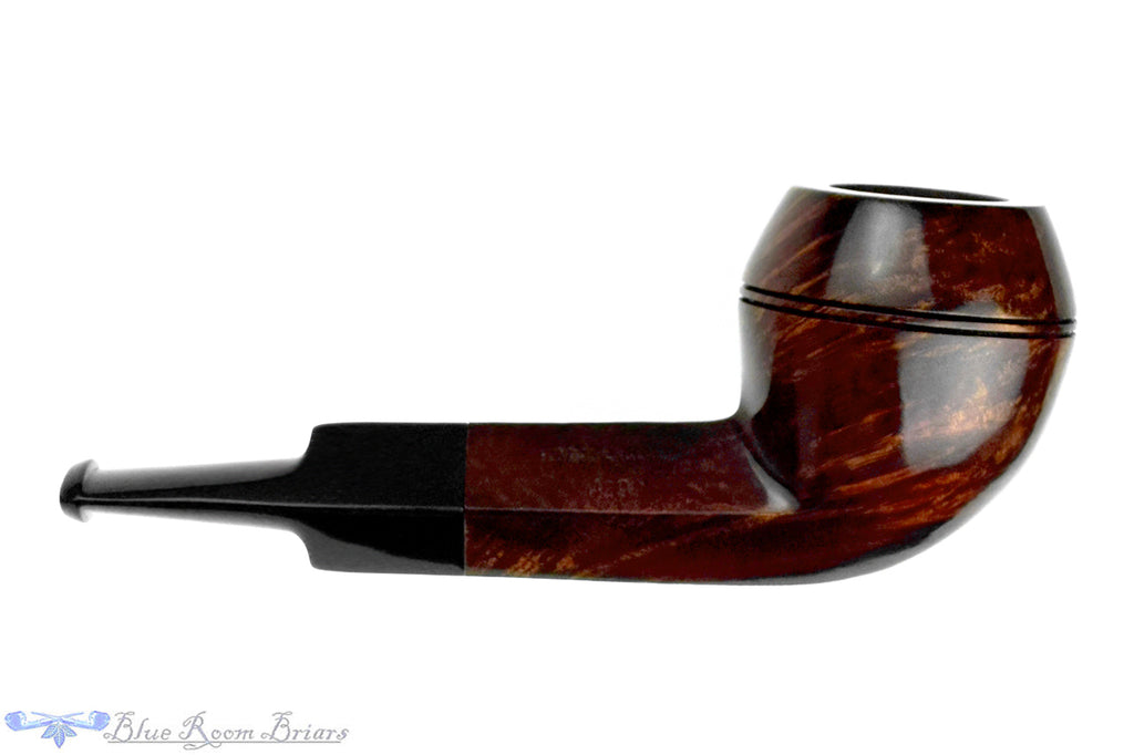 Blue Room Briars is proud to present this Savoy London Made 429 Bulldog Estate Pipe