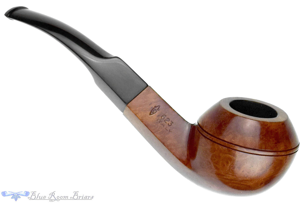 Blue Room Briars is proud to present this Savinelli De Luxe Milano 623 Bent Bulldog Estate Pipe