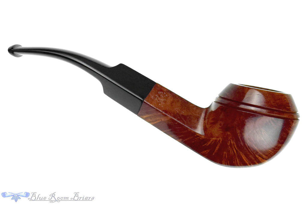 Blue Room Briars is proud to present this Comoy's Golden Grain 409 Bent Bulldog Estate Pipe