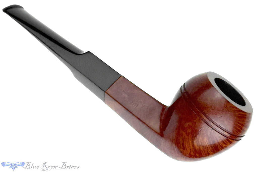 Blue Room Briars is proud to present this BBB London Made 401 Bulldog Estate Pipe