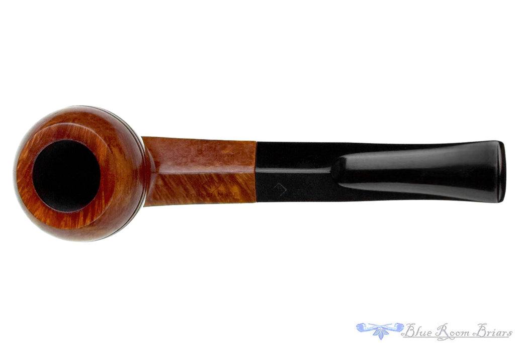 Blue Room Briars is proud to present this BBB London Made 401 Bulldog Estate Pipe