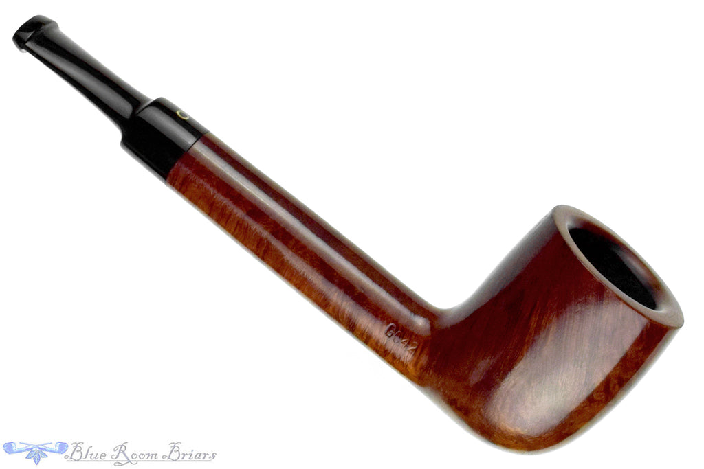Blue Room Briars is proud to present this Orlik Golden Contrast GC42 Billiard Estate Pipe
