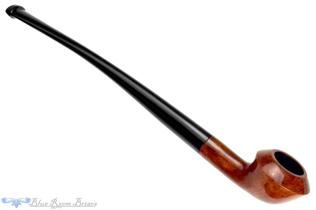 Blue Room Briars is proud to present this Bruyere Garantie Demi-Warden Bent Rhodesian UNSMOKED Estate Pipe