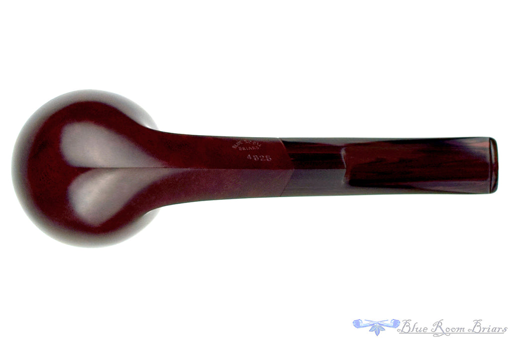 Blue Room Briars is proud to present this Blue Room Briars Pipe 4325 Bent Bulldog with Brindle