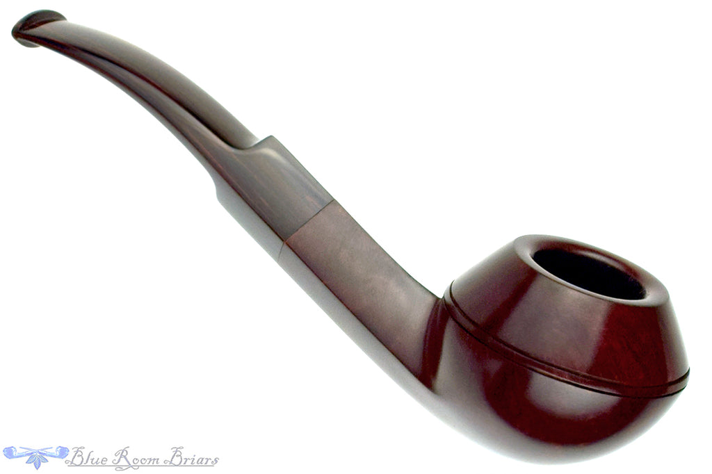Blue Room Briars is proud to present this Blue Room Briars Pipe 4325 Bent Bulldog with Brindle