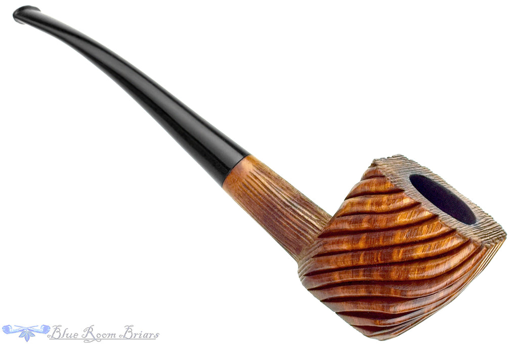 Blue Room Briars is proud to present this GBD Grotesque (Pre-Cadogan) Bent Carved Freehand Sitter Estate Pipe