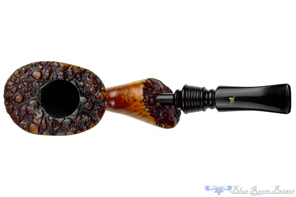 Blue Room Briars is proud to present this Stanwell de Luxe Bent Freehand with Plateaux Estate Pipe