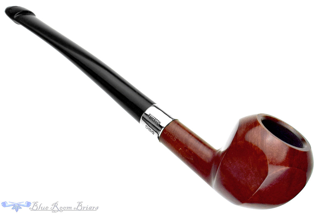 Blue Room Briars is proud to present this Peterson St. Patrick's Day 3085 (2025 Make) Paneled Prince with Silver and P-Lip Estate Pipe