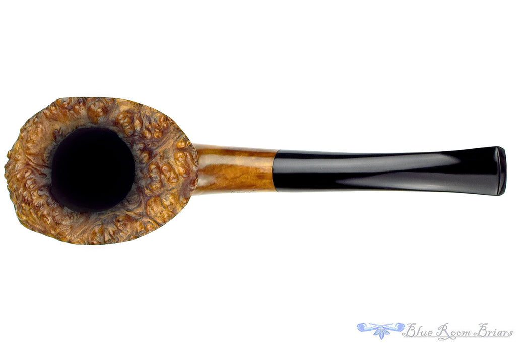 Blue Room Briars is proud to present this Grenci Bent Freehand with Plateau Estate Pipe