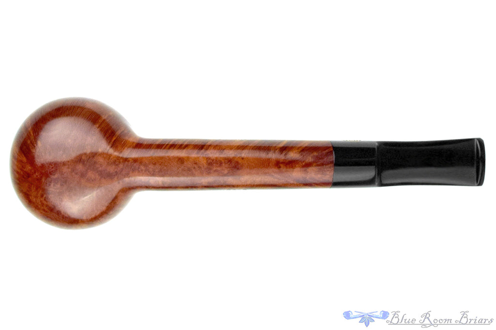 Blue Room Briars is proud to present this GBD Century 9493 Pot Sitter Estate Pipe