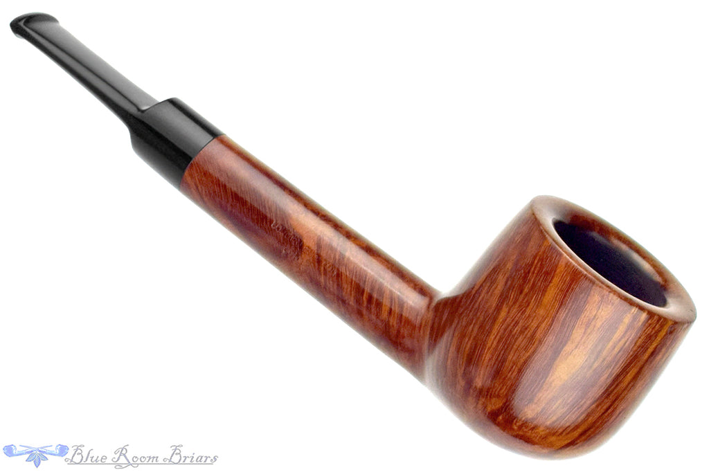 Blue Room Briars is proud to present this GBD Century 9493 Pot Sitter Estate Pipe