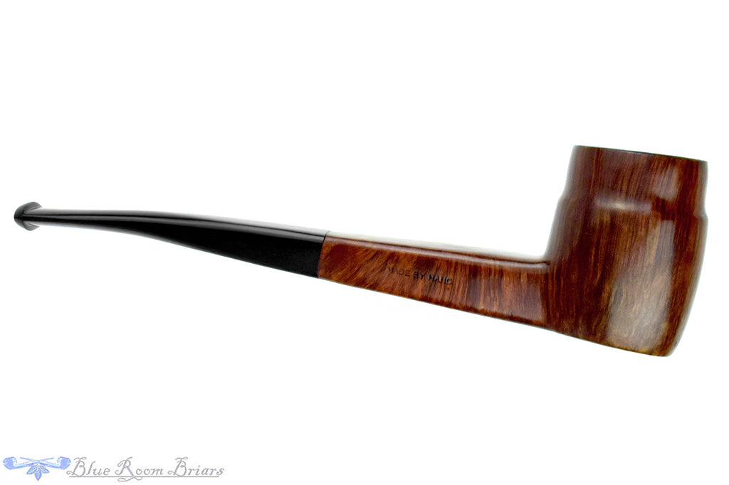 Blue Room Briars is proud to present this Charatan Distinction Square Shank Freehand Billiard Estate Pipe