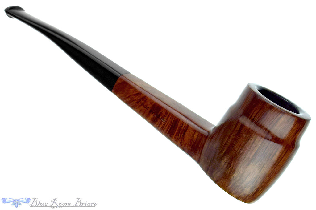 Blue Room Briars is proud to present this Charatan Distinction Square Shank Freehand Billiard Estate Pipe