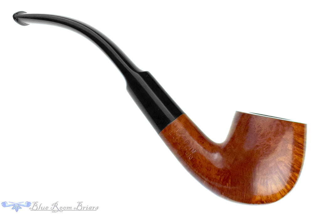 Blue Room Briar is proud to present this Dunhill Root Briar 322 (1976 Make) Bent Billiard Estate Pipe