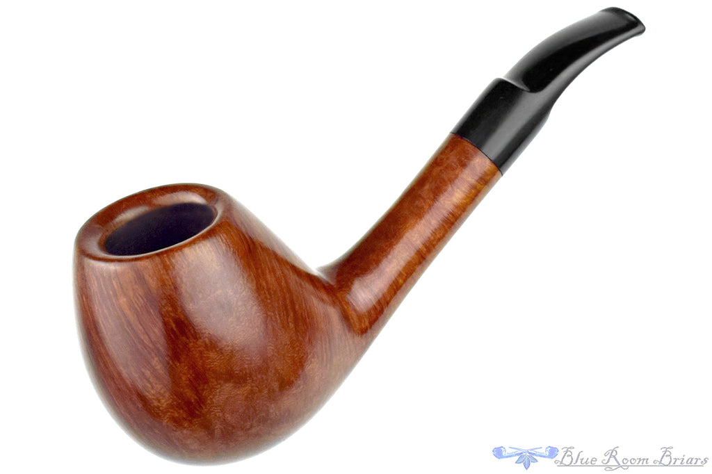 Blue Room Briars is proud to present this RC Sands Pipe Bent Egg