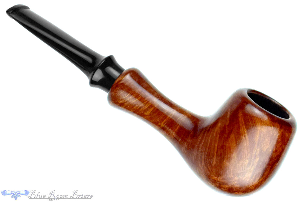 Blue Room Briar is proud to present this Jan Pietenpauw Apple UNSMOKED Estate Pipe