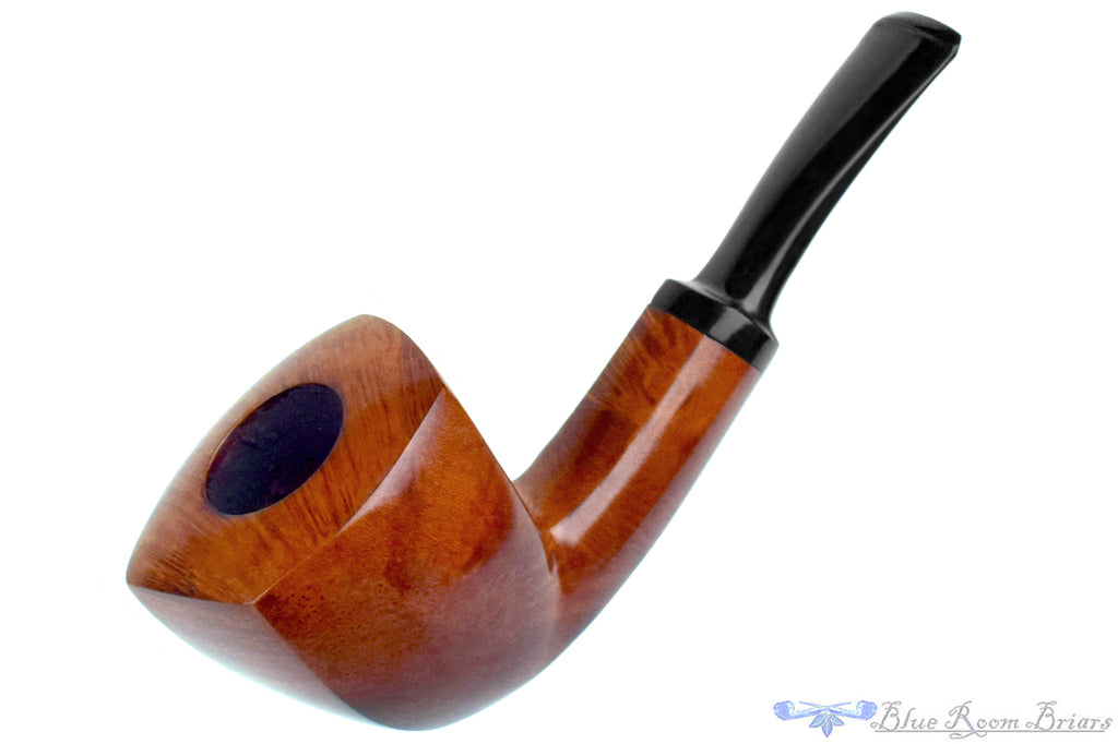 Blue Room Briars is proud to present this Erik Nielsen Pipe Grade B Asymmetric Panel Dublin