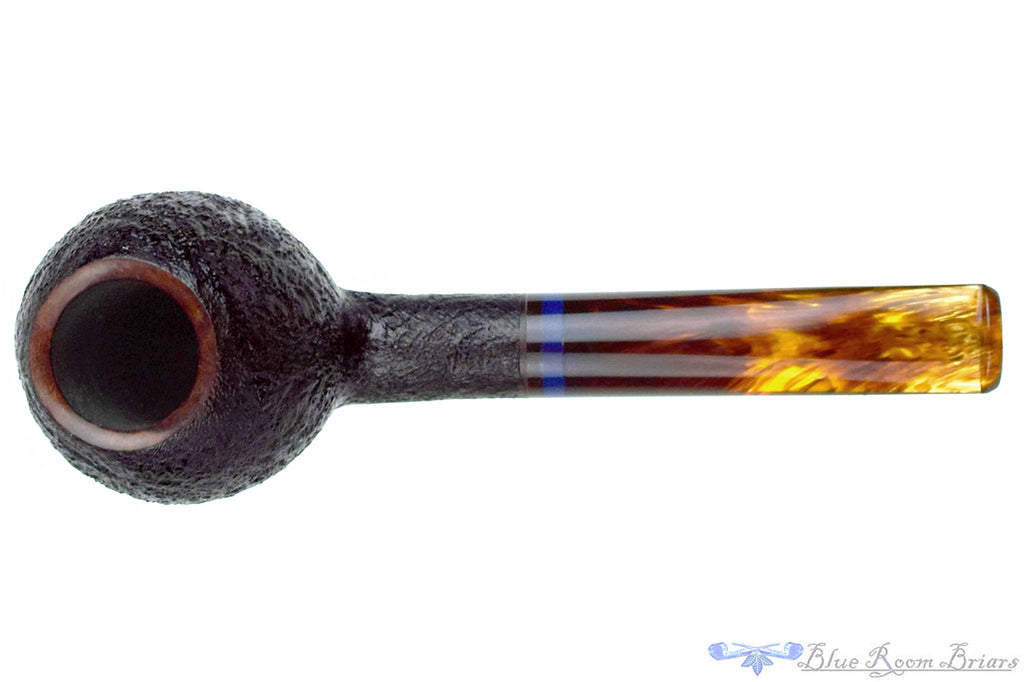 Blue Room Briars is proud to present this Reid Robertson Pipe 069 Sandblast Devil Anse with Acrylic
