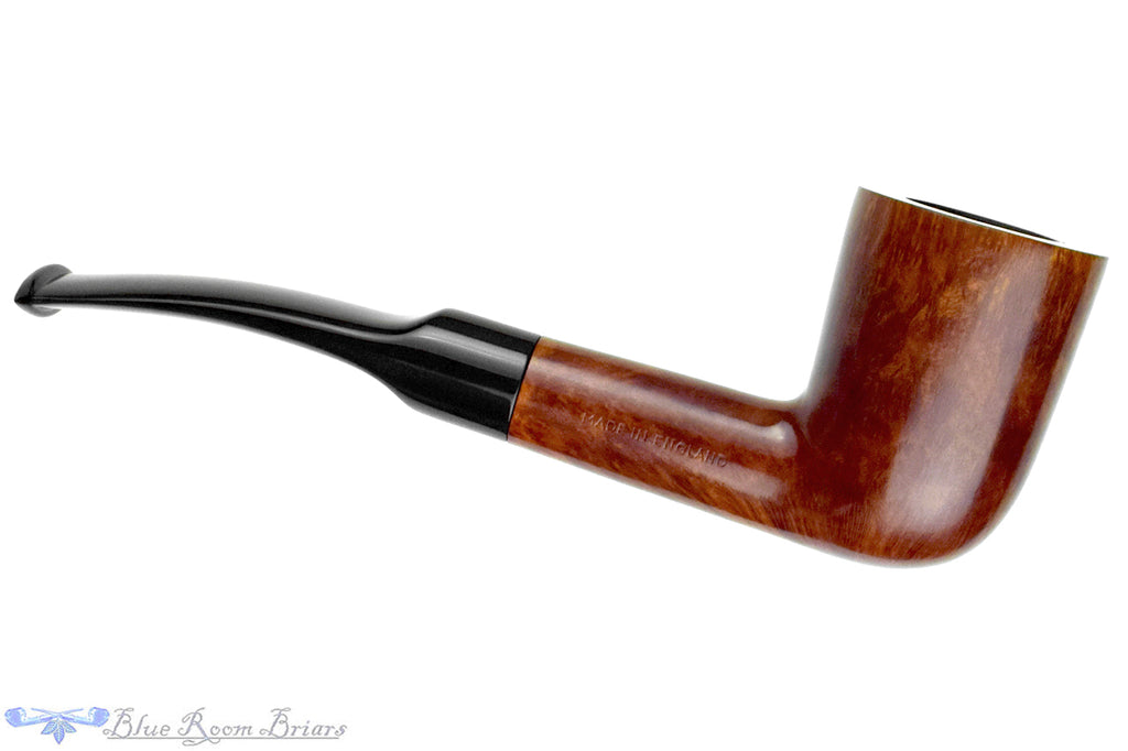 Blue Room Briars is proud to present this Willmer Straight Grain AA Bent Dublin Estate Pipe