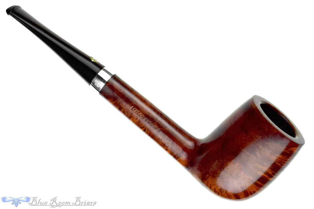 Blue Room Briars is proud to present this BBB Christmas Special Make (1992 Make) Billiard with Silver Estate Pipe
