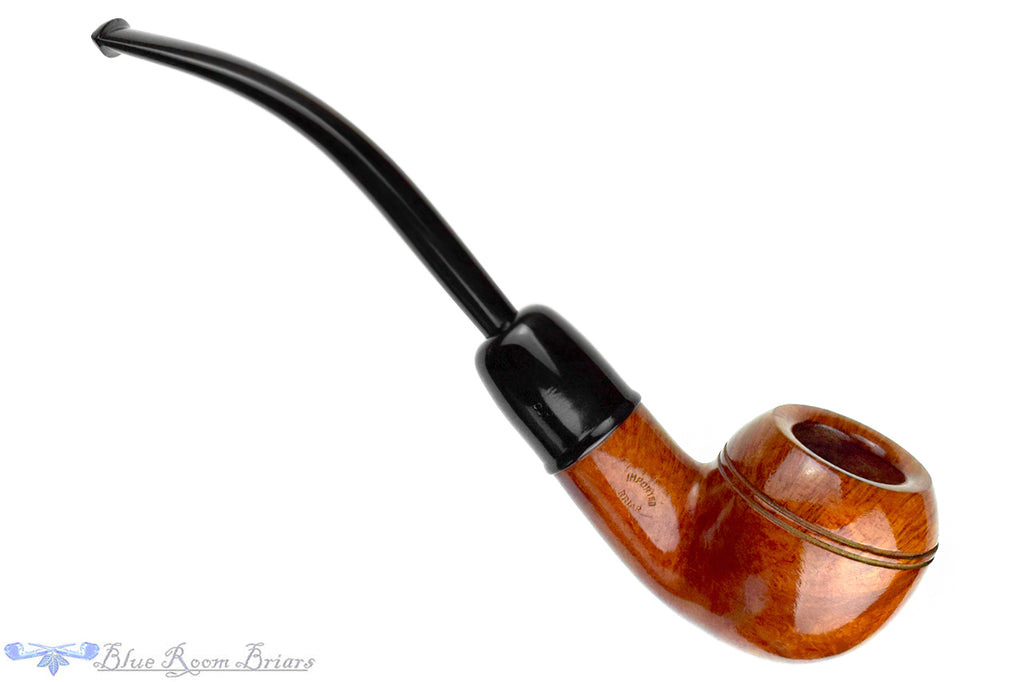 Blue Room Briars is proud to present this T.V. Pipe Bent Bullmoose UNSMOKED Estate Pipe