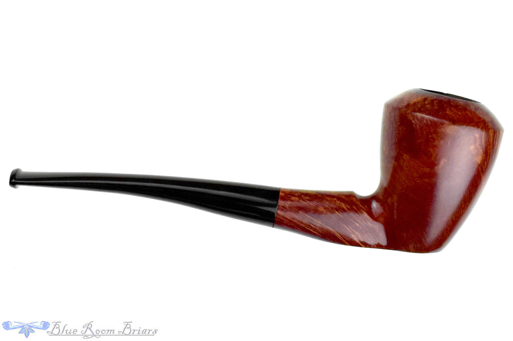 Blue Room Briars is proud to present this David Barnes Tall Rhodesian Sitter Estate Pipe