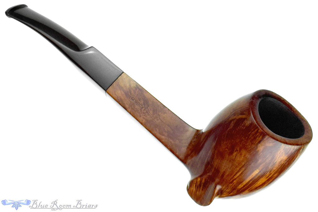 Blue Room Briars is proud to present this GBD Unique (Pre-Cadogan) Walrus with Diamond Shank Estate Pipe with Replacement Stem
