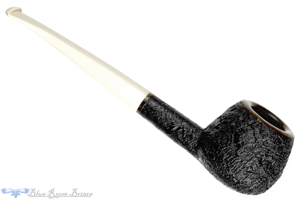 Blue Room Briars is proud to present this Joe Hinkle Pipe 26DA Sandblast Prince with Juma