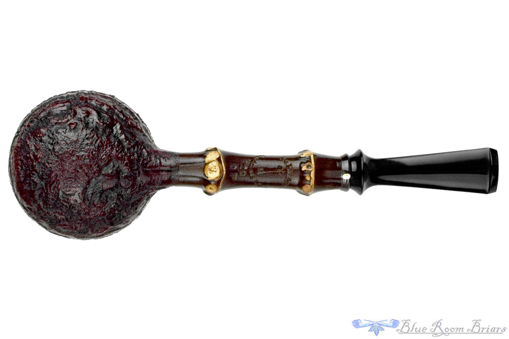 Blue Room Briars is proud to present this Joe Hinkle Pipe 26DF Sandblast Tomato Sitter with Dark Bamboo and Horn