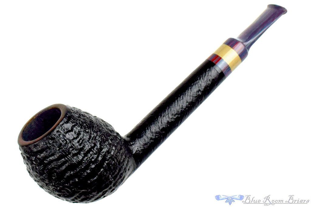 Blue Room Briars is proud to present this Bonsai Pipes By Tobias Höse Ring Blast Egg with Ebonite