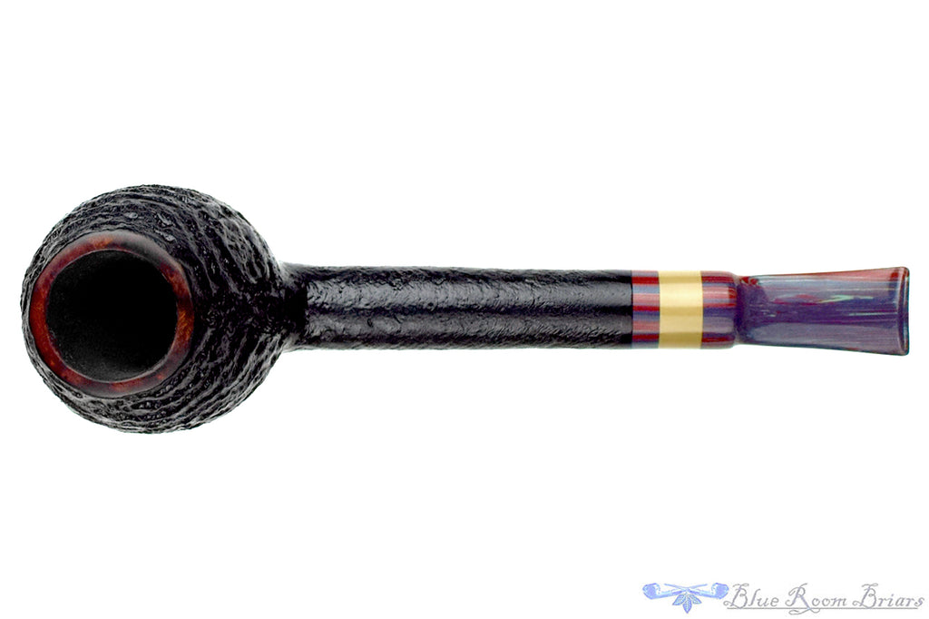 Blue Room Briars is proud to present this Bonsai Pipes By Tobias Höse Ring Blast Egg with Ebonite