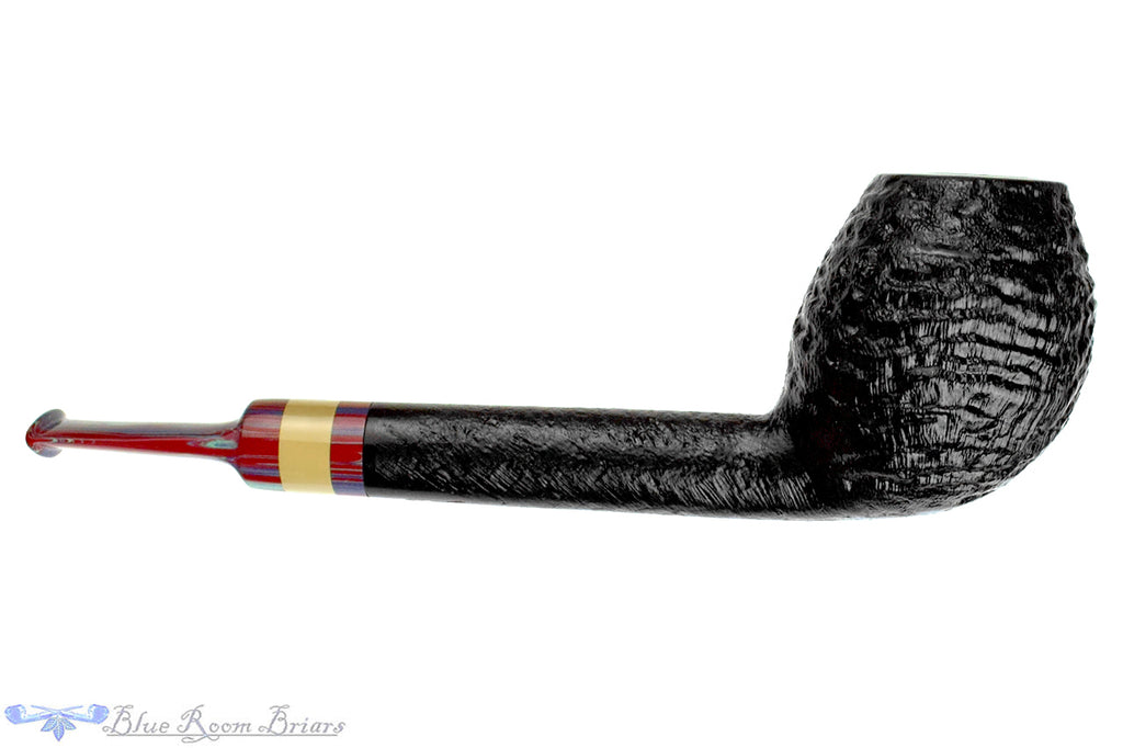 Blue Room Briars is proud to present this Bonsai Pipes By Tobias Höse Ring Blast Egg with Ebonite