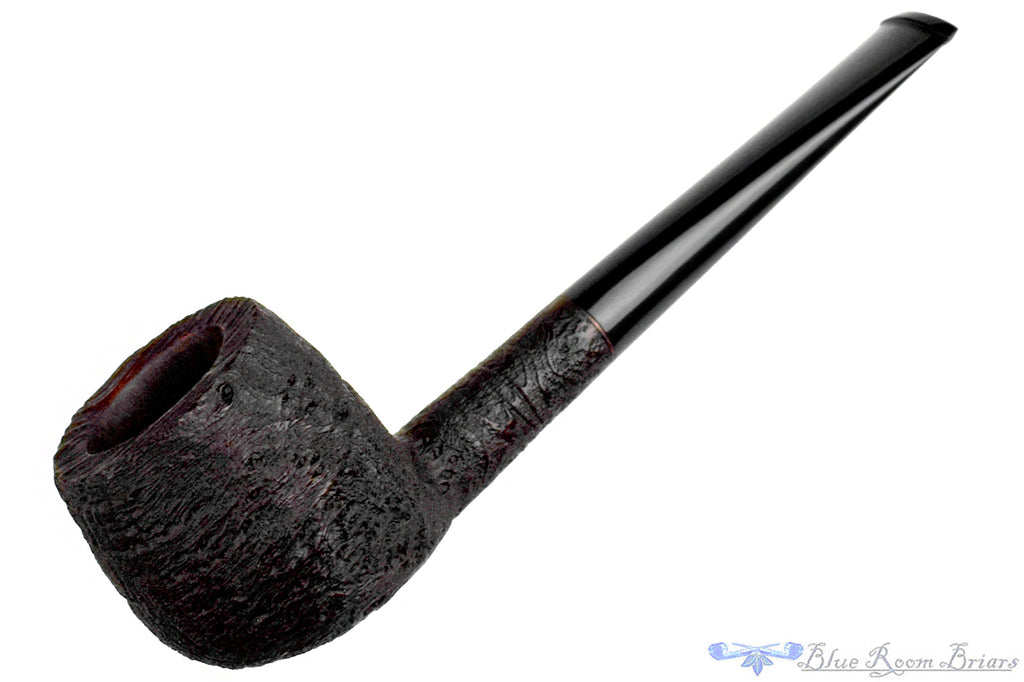 Blue Room Briars is proud to present this Yorgos Mitakidis Pipe Sandblast Strawberry Wood Opera