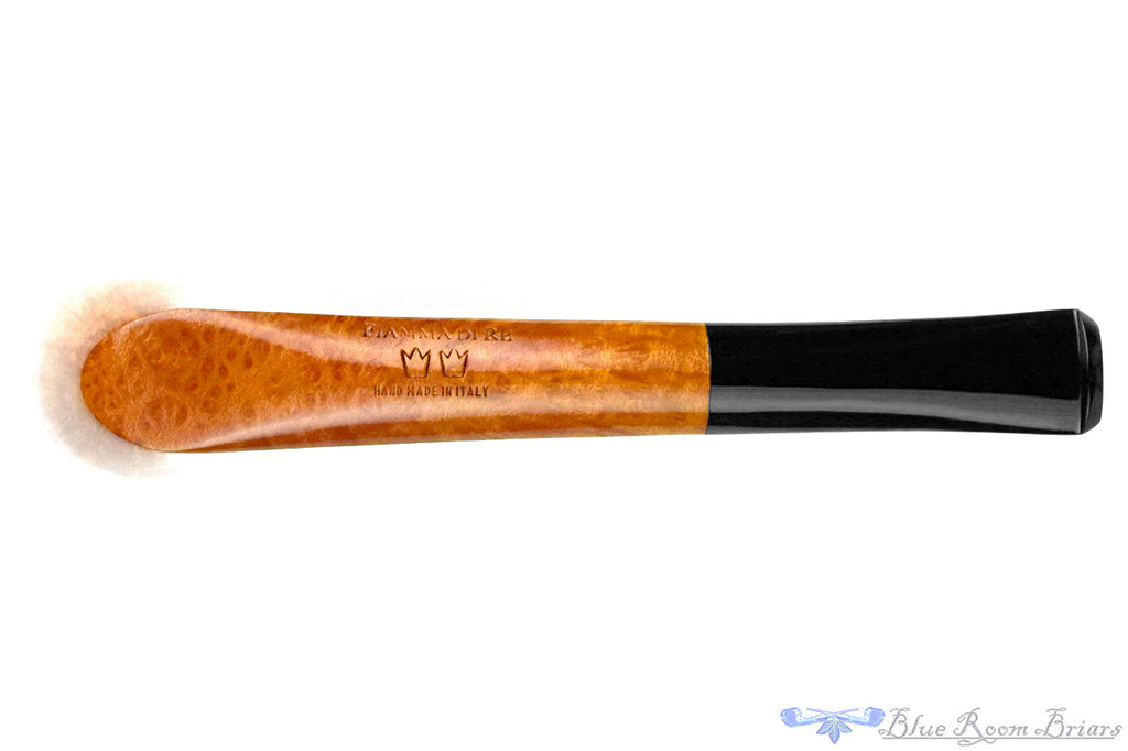 Fiamma di Re Pipe Two Crown Dublin Sitter with Oval Shank