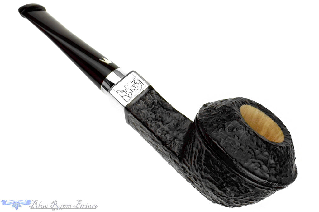 Blue Room Briars is proud to present this Fiamma di Re Rhodesiart Dante Epica Sandblast Bulldog With Silver