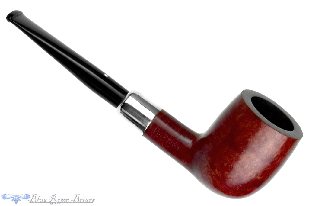 Blue Room Briars is proud to present this Dunhill Bruyere 31031 (1981 Make) Billiard with Silver and Military Mount Estate Pipe