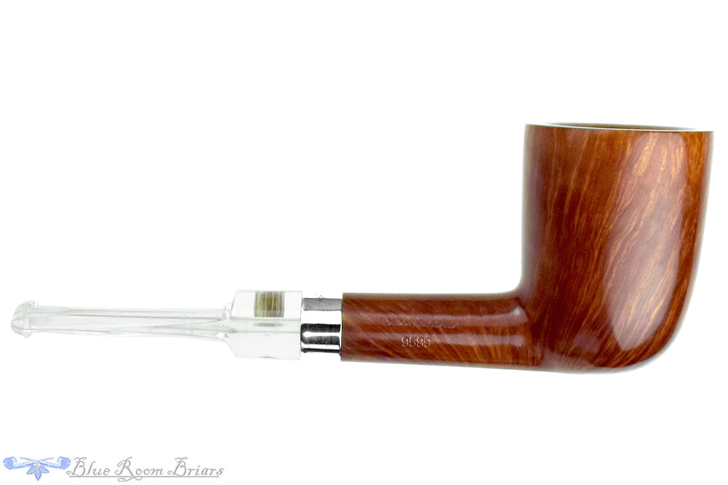 Blue Room Briars is proud to present this GBD Collector Virgin 9589 (Pre Cadogan) Dublin Sitter with Silver and Perspex Estate Pipe