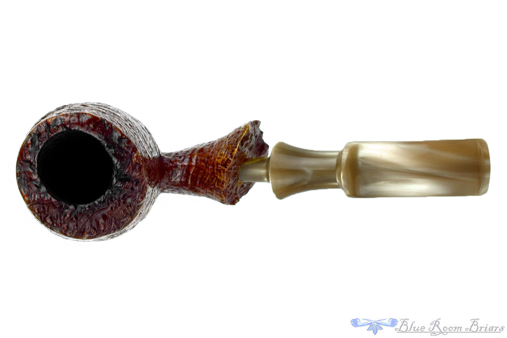 Blue Room Briars is proud to present this Nørding AS Bent Sandblast Egg Freehand with Plateaux Estate Pipe