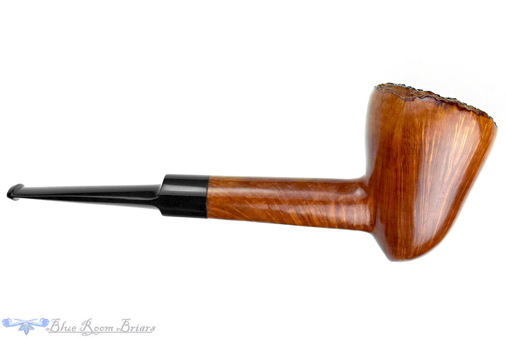 Blue Room Briars is proud to present this Special Collection (Ben Wade) Large Freehand with Plateau Estate Pipe