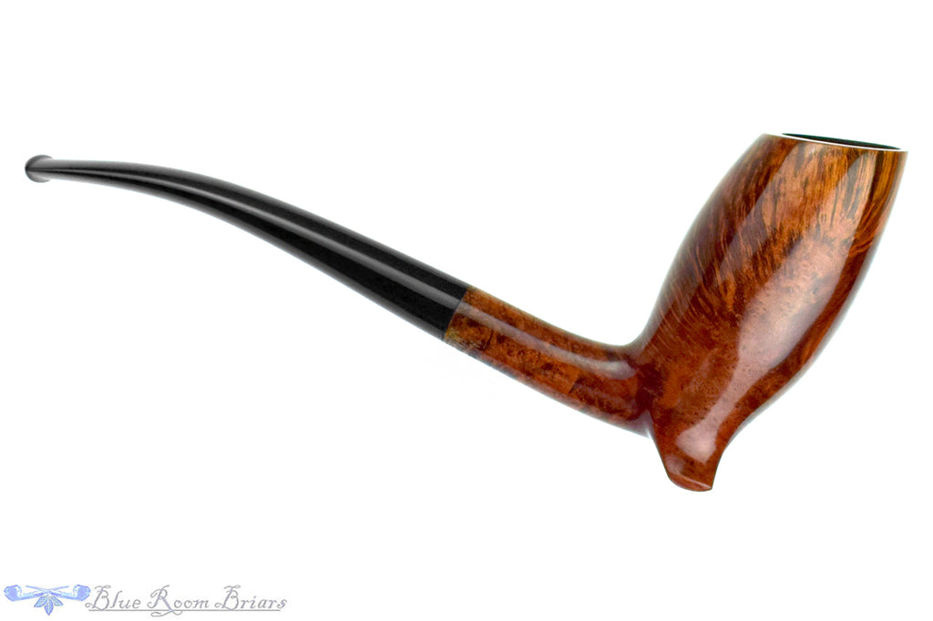 Blue Room Briars is proud to present this W.Ø. Larsen Super 49 Walrus Estate Pipe