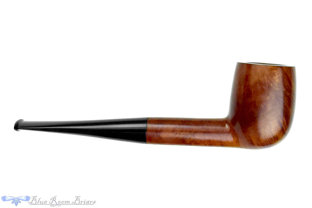 Blue Room Briars is proud to present this Sasieni Four Dot Natural Pembroke Billiard Sitter Estate Pipe